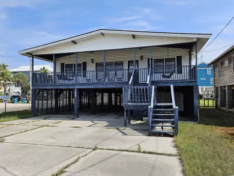 144 Oak Ave, Murrells Inlet, SC 29576