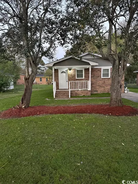606 Chase St, Florence, SC 29501