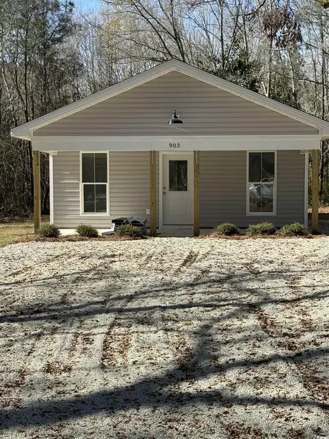 903 Lakeside Dr, Georgetown, SC 29440