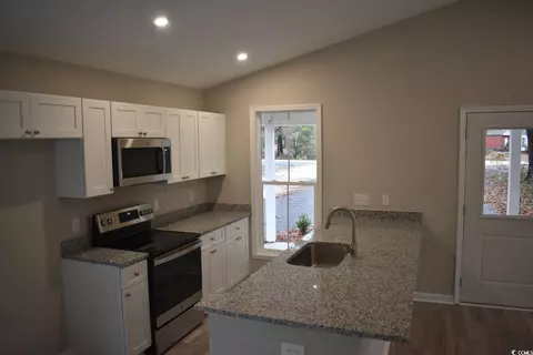 903 Lakeside Dr, Georgetown, SC 29440 photo 2
