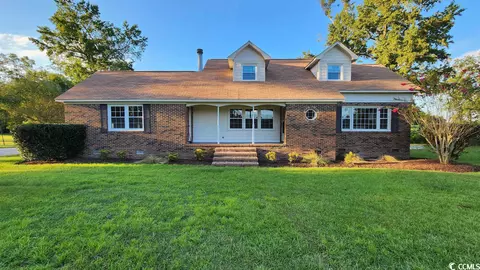 204 E Cannon St, Hemingway, SC 29554