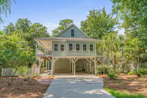 125 Wyndham Rd, Pawleys Island, SC 29585