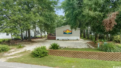 393 S Causeway Rd, Pawleys Island, SC 29585