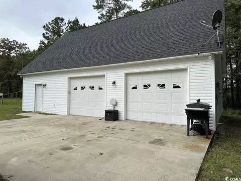 275 Apache Dr, Georgetown, SC 29440