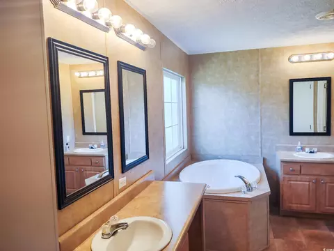 115 Donald Loop Rd, Hemingway, SC 29554 photo 4