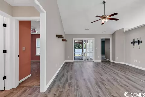 136 Marsh Hawk Dr, Myrtle Beach, SC 29588 photo 2