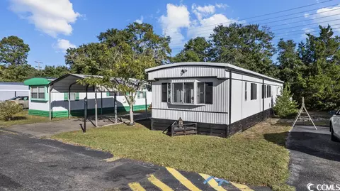 4 Burr Cir, Murrells Inlet, SC 29576
