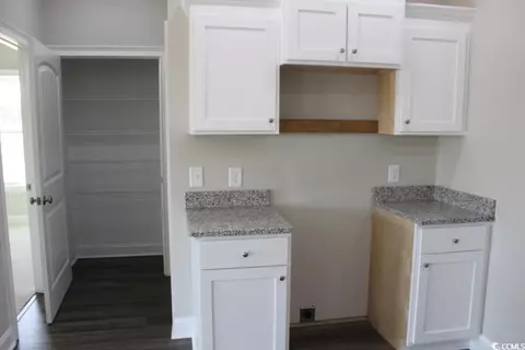 954 Log Cabin Rd, Loris, SC 29569 photo 8
