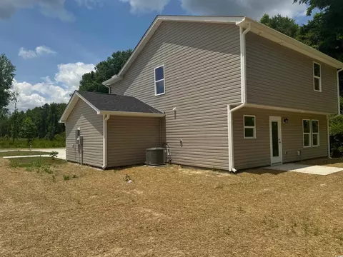 Exterior - 2683 Scarbrough Dr, Loris, SC 29569 photo 7 of 9