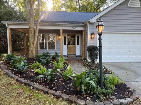 1007 27th Ave S, North Myrtle Beach, SC 29582