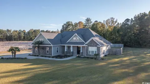 3904 Meadors Rd, Florence, SC 29501