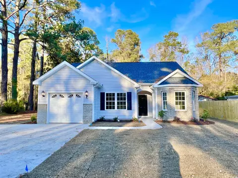 2521 Main St, Loris, SC 29569
