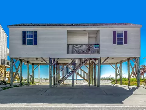 611 S Waccamaw Dr, Murrells Inlet, SC 29576