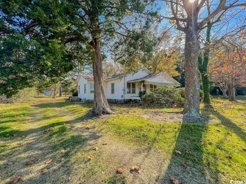 565 Elroy Mercer Rd, Chadbourn, NC 28431