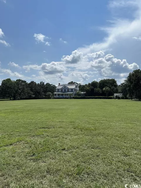 1 Dover Plantation Rd, Georgetown, SC 29440