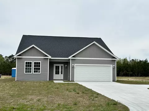 401 Log Cabin Rd, Loris, SC 29569