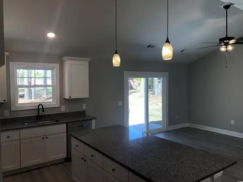 943 Barrett St, Loris, SC 29569 photo 8