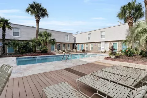 706 28th Ave S #8, North Myrtle Beach, SC 29582