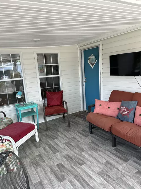 1668 Hawk St, Surfside Beach, SC 29575 photo 2