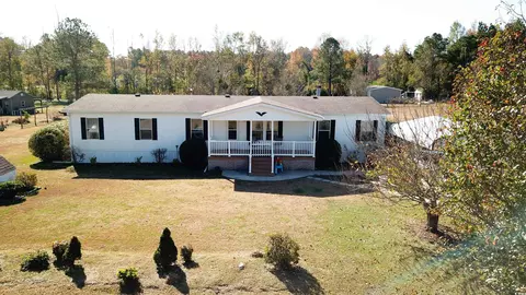 1233 Herman Rd, Loris, SC 29569