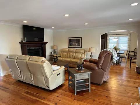 109 Comanche Dr, Georgetown, SC 29440 photo 5