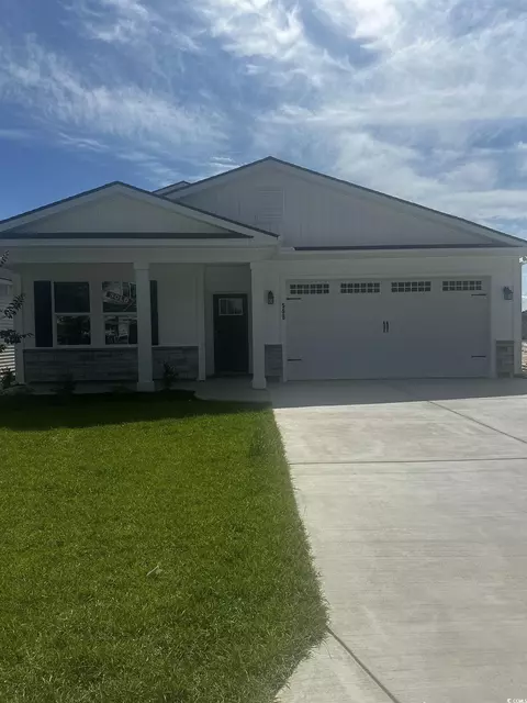 555 Beckham Ct, Murrells Inlet, SC 29576