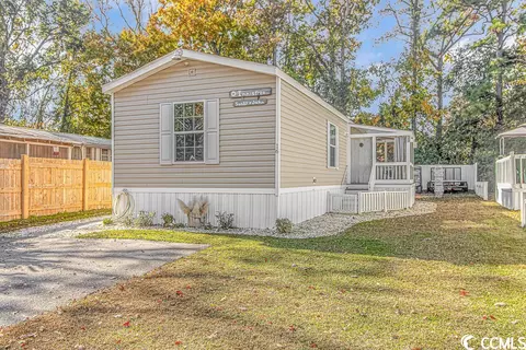16 Shamrock Cir, Murrells Inlet, SC 29576