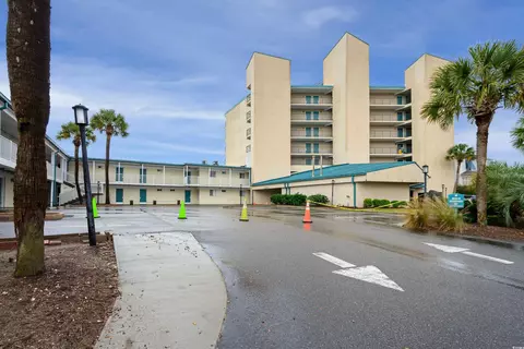 1 Norris Dr #329, Pawleys Island, SC 29585