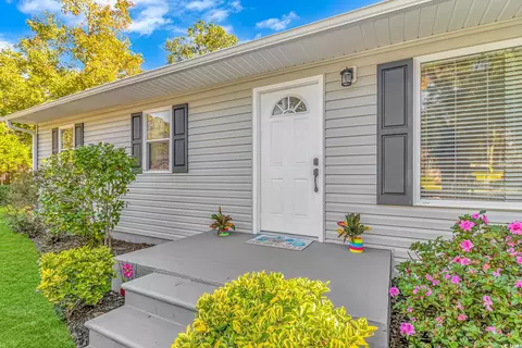 115 N Myrtle Dr, Surfside Beach, SC 29575