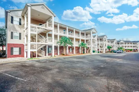 1058 Sea Mountain Hwy #302, North Myrtle Beach, SC 29582