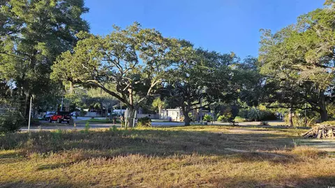 300 Cedar Point Ave, Murrells Inlet, SC 29576