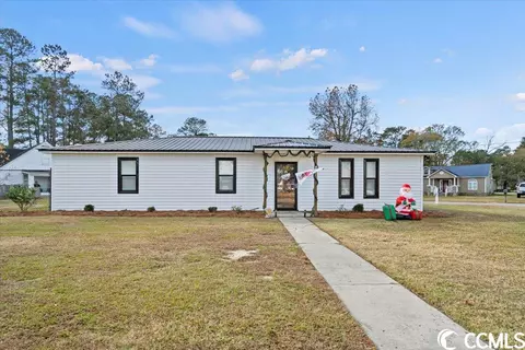 602 Sandy Bluff Rd, Mullins, SC 29574