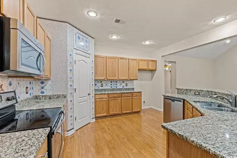 Kitchen - 101 Copper Leaf Dr, Myrtle Beach, SC 29588 photo 2 of 2