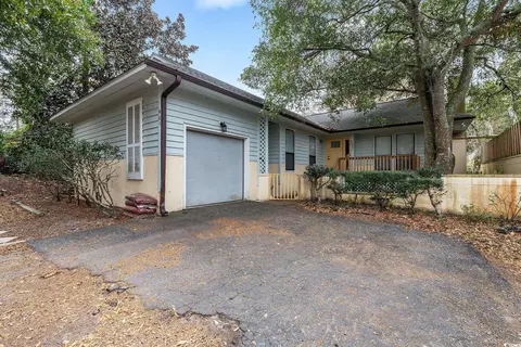 811 Heather Ln, Myrtle Beach, SC 29572