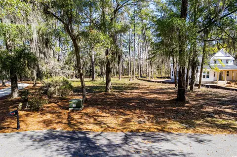 16 Cabaniss Lane, Pawleys Island, SC 29585