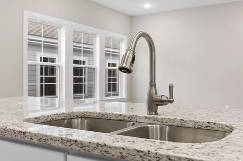 Kitchen - 147 Bridge View Rd, Georgetown, SC 29440 photo 7 of 8