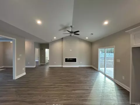 631 Longleaf Dr, Loris, SC 29569 photo 6