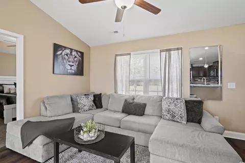 140 Pumpkin Ash Loop, Conway, SC 29527 photo 5