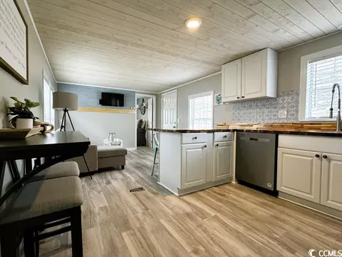 1718 Hawk St, Surfside Beach, SC 29575 photo 7