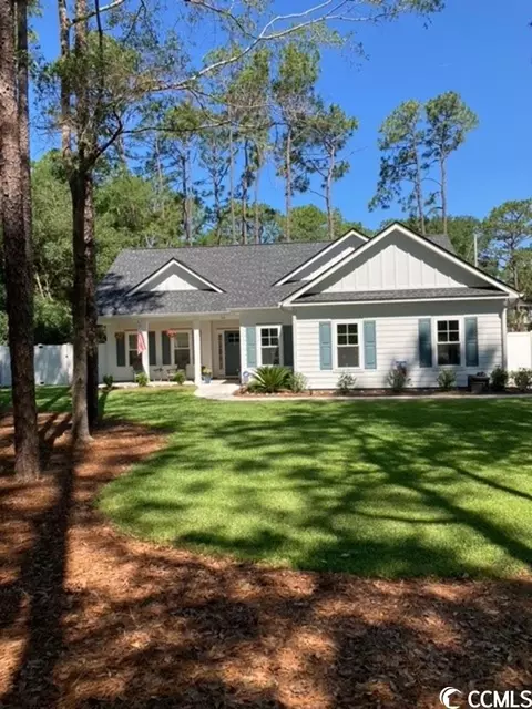 35 Georgeanna Ct, Pawleys Island, SC 29585