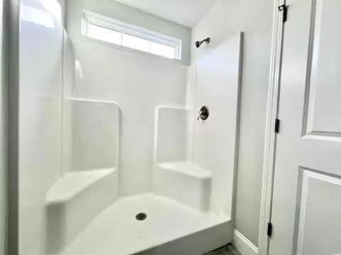 Bath - 389 Long Meadow Dr, Loris, SC 29569 photo 2 of 4