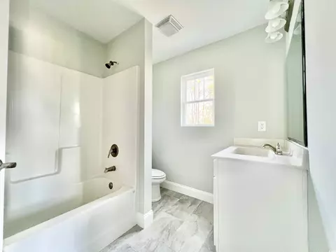 Bath - 389 Long Meadow Dr, Loris, SC 29569 photo 4 of 4