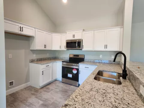 Kitchen - 370 Long Meadow Dr, Loris, SC 29569 photo 2 of 3