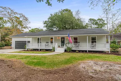 24 Massick Ln, Pawleys Island, SC 29585