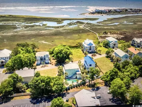 22 And 22a Grackle Ln, Pawleys Island, SC 29585