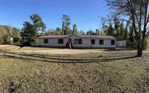 421 Apple St, Andrews, SC 29510