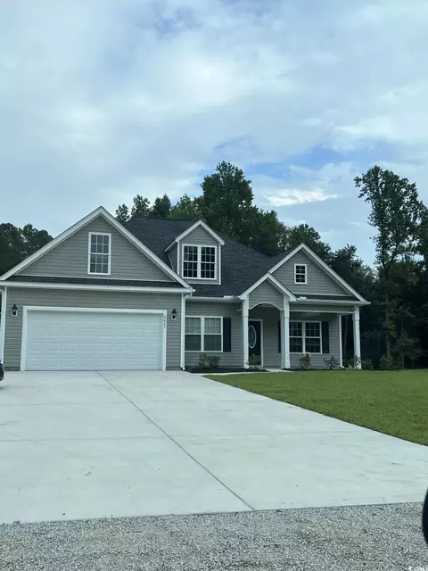 2617 Scarbrough Dr, Loris, SC 29569