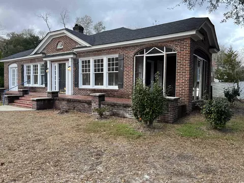 315 Scott St, Kingstree, SC 29556 photo 2