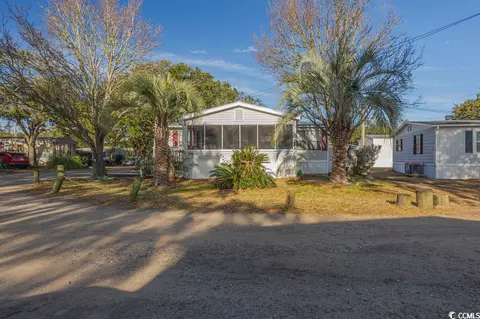 332 Yucca Cir, Murrells Inlet, SC 29576