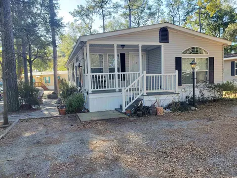 497 Clubhouse Dr, Garden City Beach, SC 29576